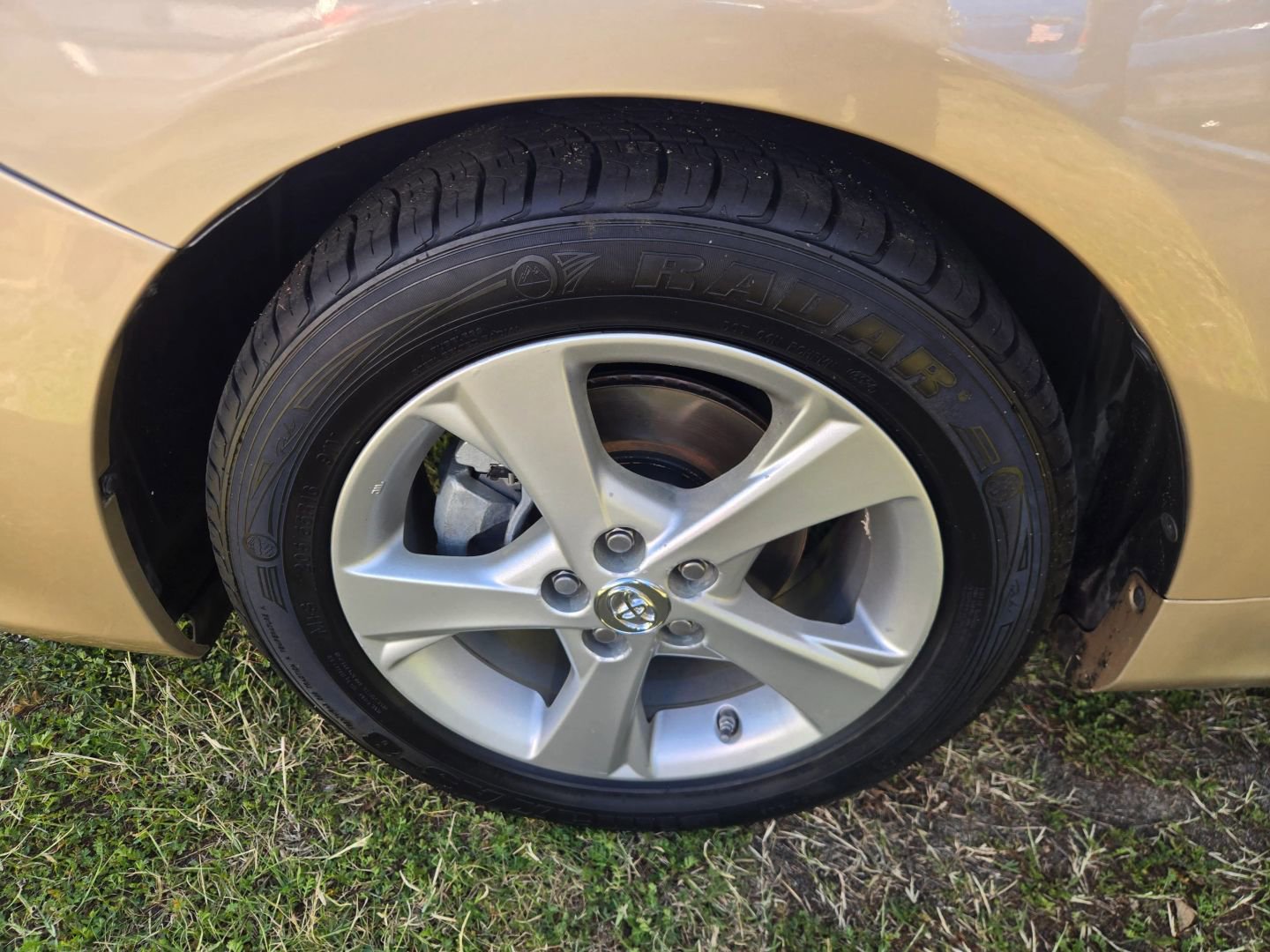 Used 2013 Toyota Corolla LE w/ Premium Pkg FWD image 27