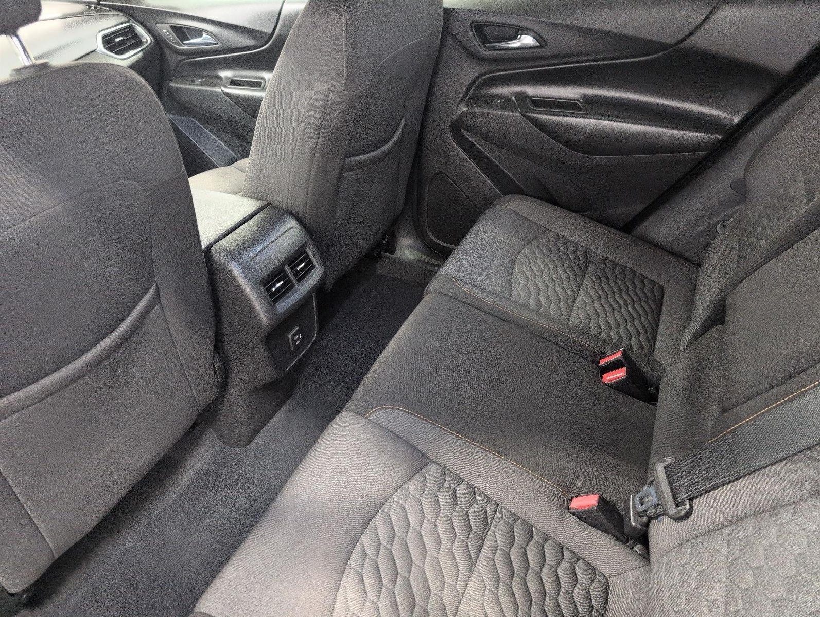 Used 2020 Chevrolet Equinox LT AWD/4WD image 22