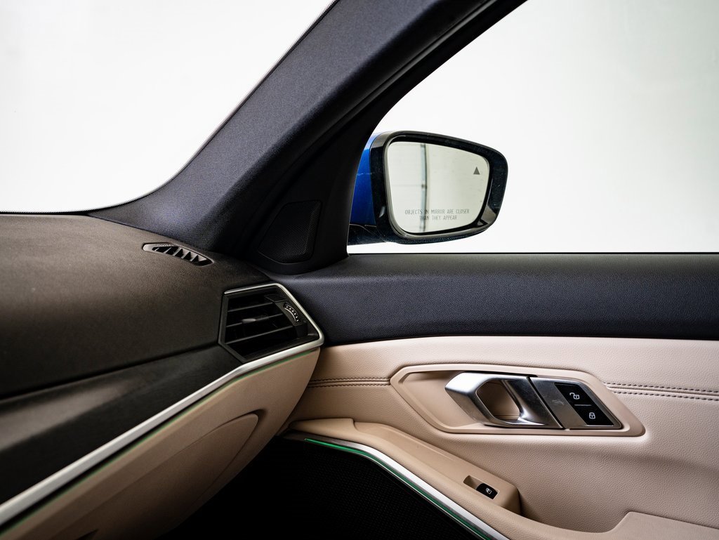 Used 2023 BMW 330i xDrive Sedan w/ M Sport Package image 31