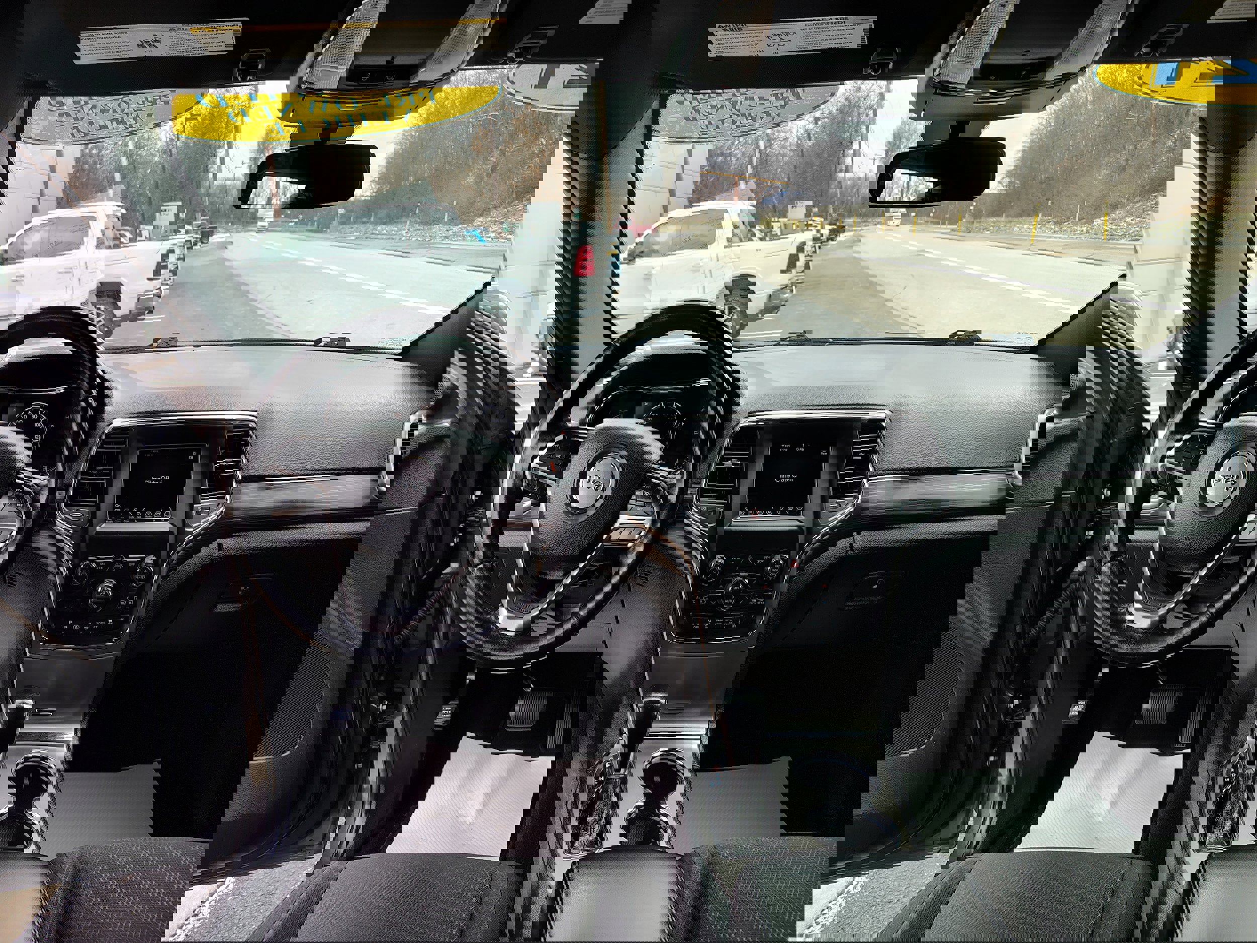 Certified 2021 Jeep Grand Cherokee Laredo image 23