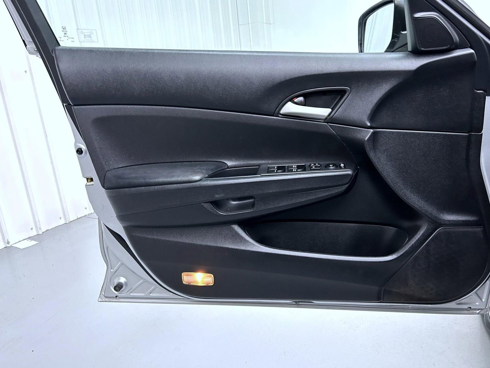 Used 2012 Honda Accord LX image 9