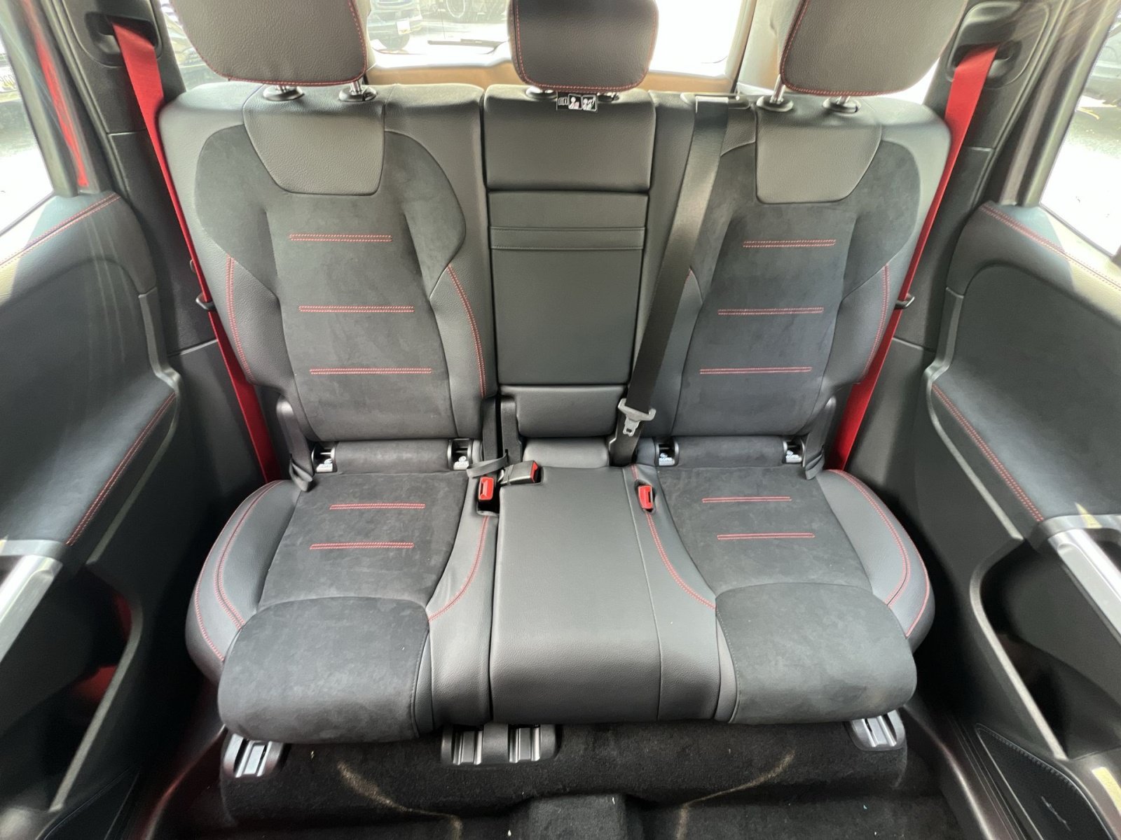 New 2026 Mercedes-Benz GLB 35 AMG 4MATIC image 15