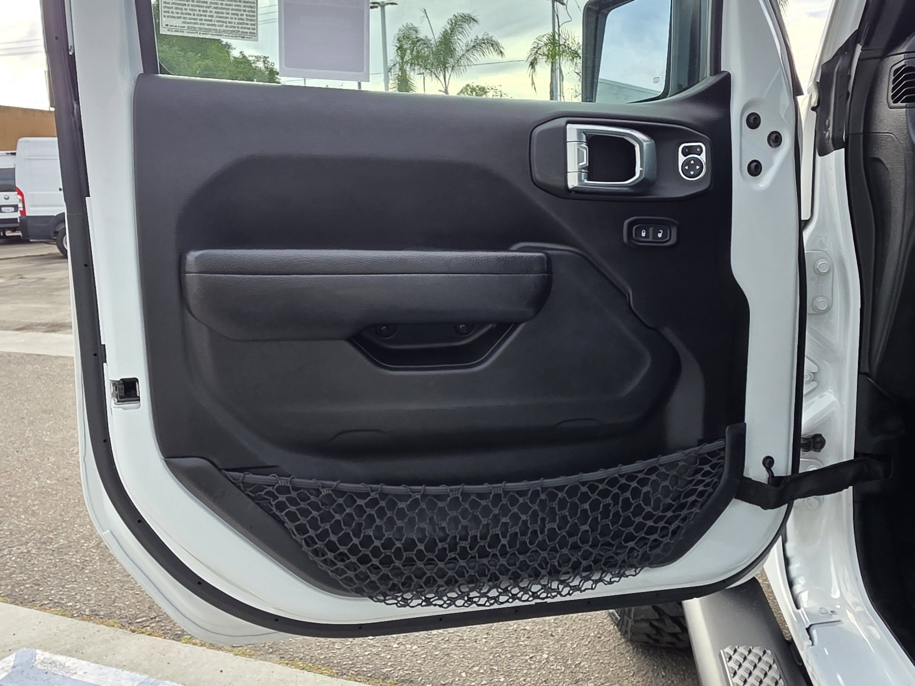 Certified 2023 Jeep Gladiator Sport image 11