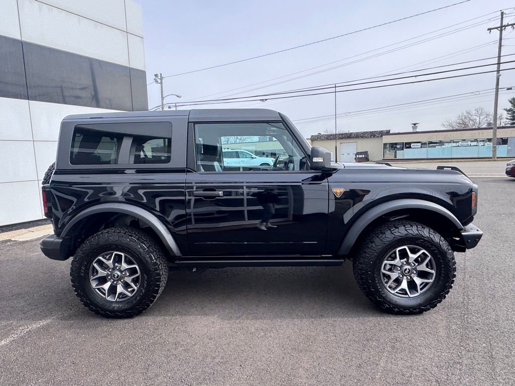 Used 2024 Ford Bronco Badlands image 6