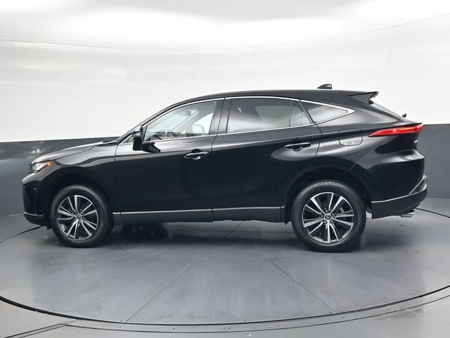 Used 2023 Toyota Venza LE image 7