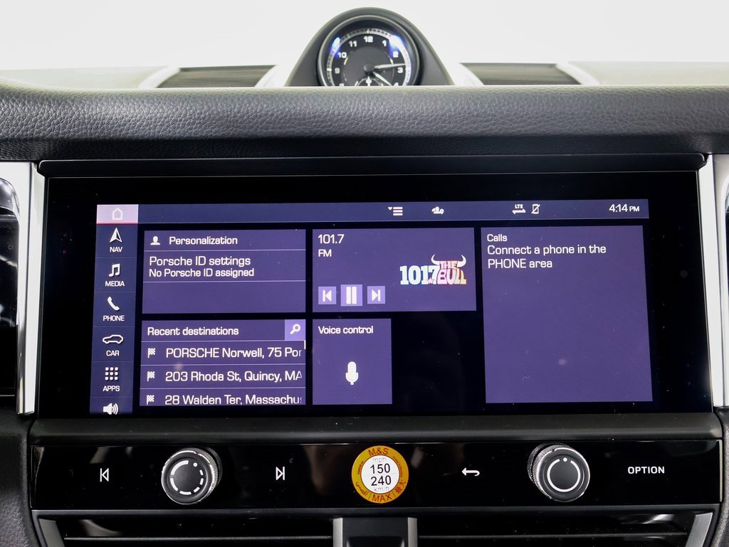 Used 2025 Porsche Macan image 17