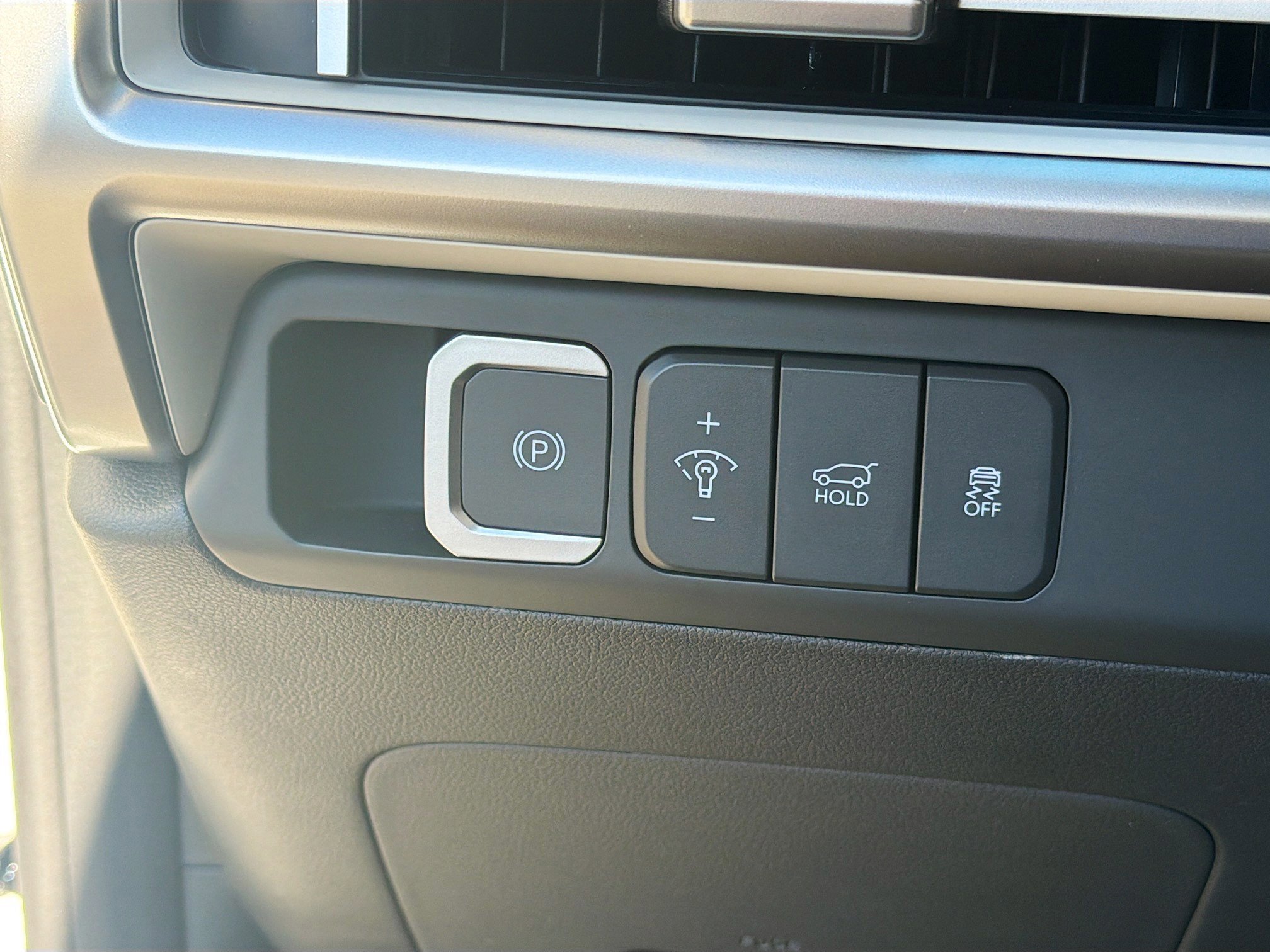 New 2026 Hyundai Santa Fe SE image 31