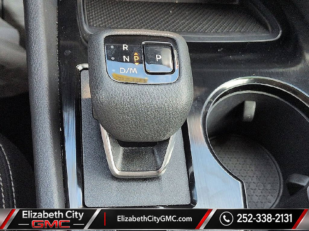 Used 2025 Nissan Rogue SV FWD image 16