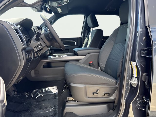 New 2026 RAM 3500 Big Horn AWD/4WD image 9