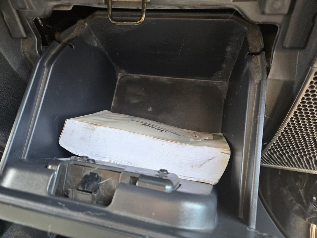 Used 2012 Jeep Wrangler Rubicon w/ Dual Top Group image 20