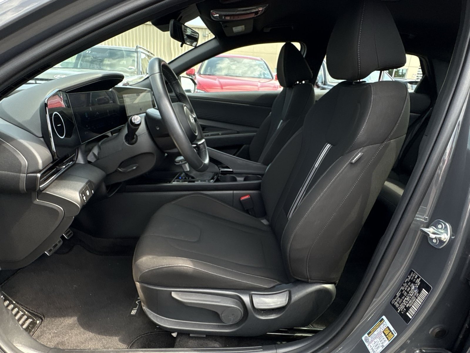 Certified 2025 Hyundai Elantra SEL FWD image 13