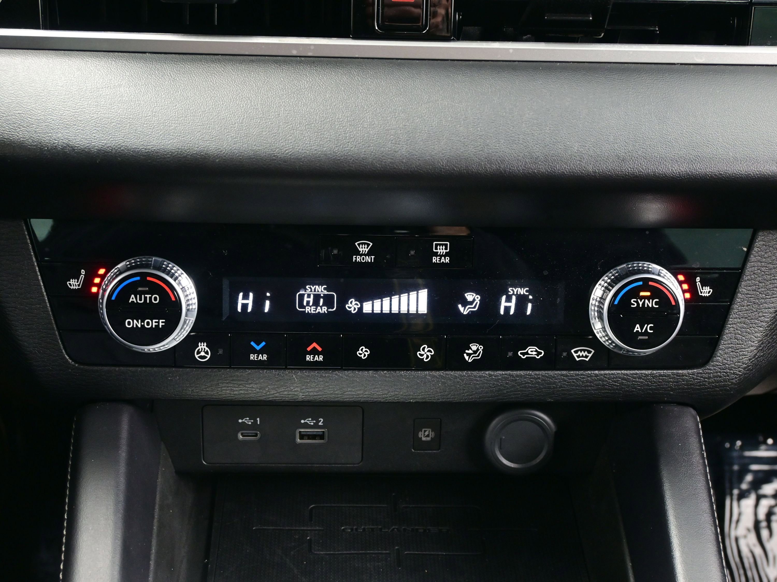 Used 2023 Mitsubishi Outlander SEL Black Edition image 23