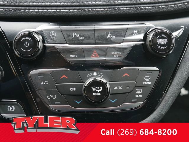 New 2026 Chrysler Pacifica Select AWD/4WD image 32