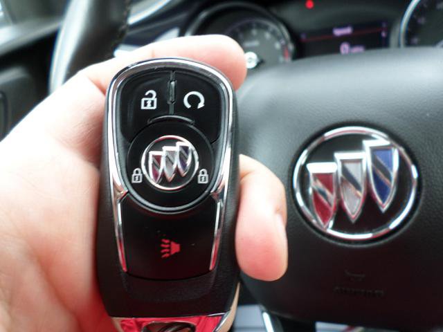 Used 2020 Buick Encore GX Select image 13