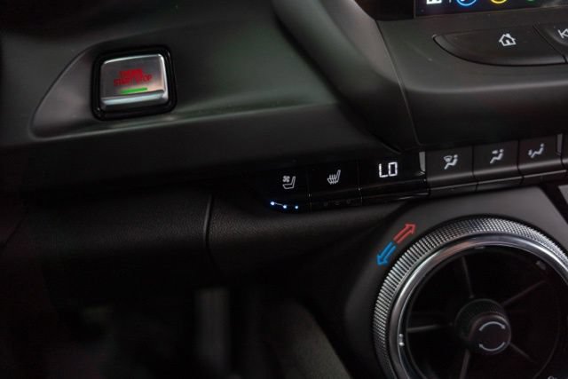 Used 2019 Chevrolet Camaro ZL1 RWD image 24