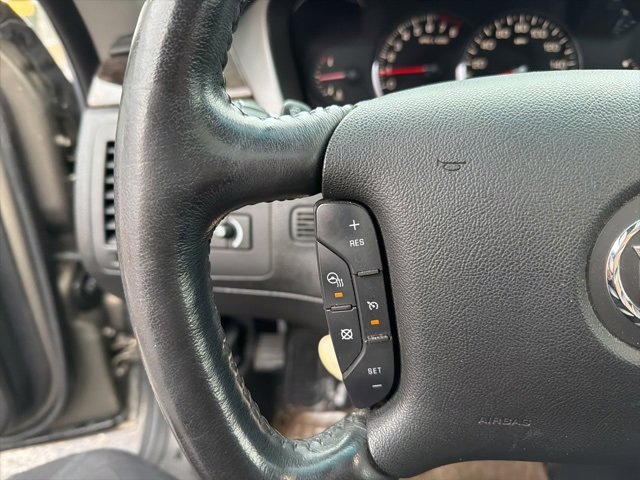 Used 2011 Cadillac DTS Luxury image 21