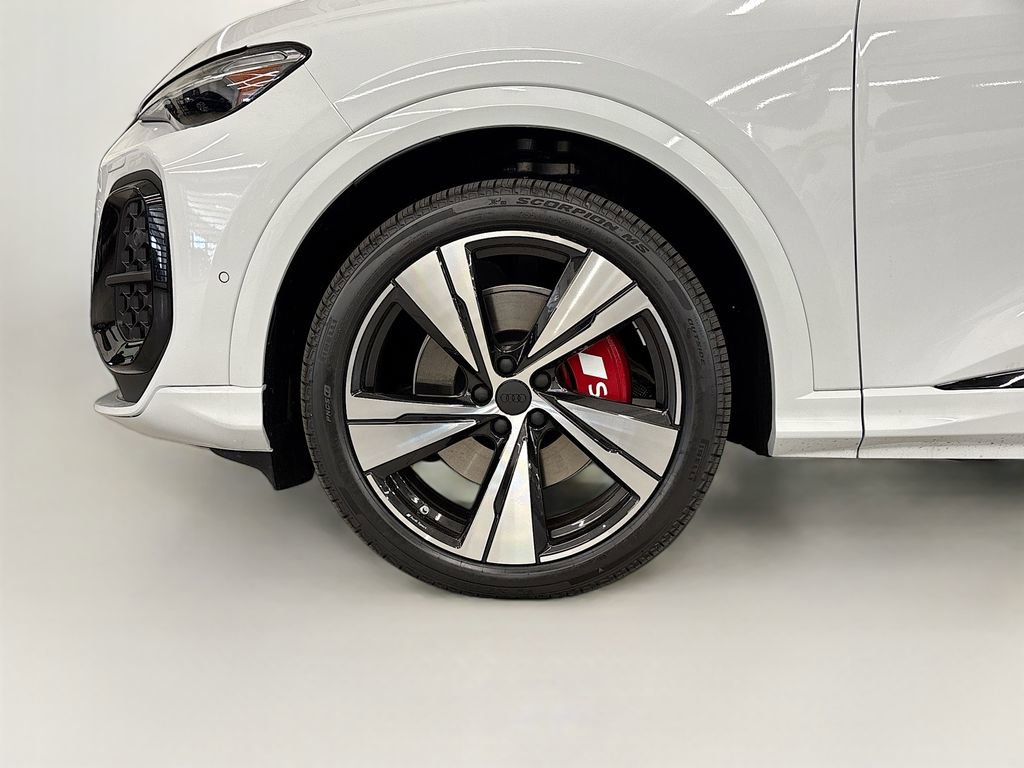 New 2026 Audi SQ5 Premium Plus image 25