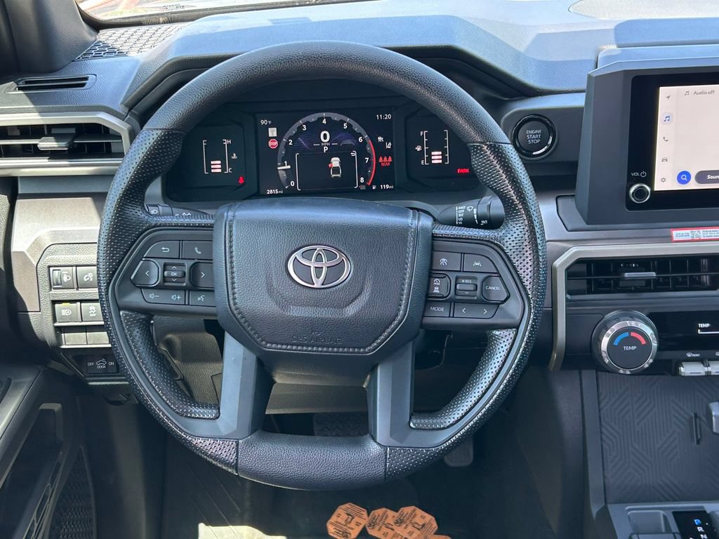 Certified 2025 Toyota Tacoma SR5 AWD/4WD image 36