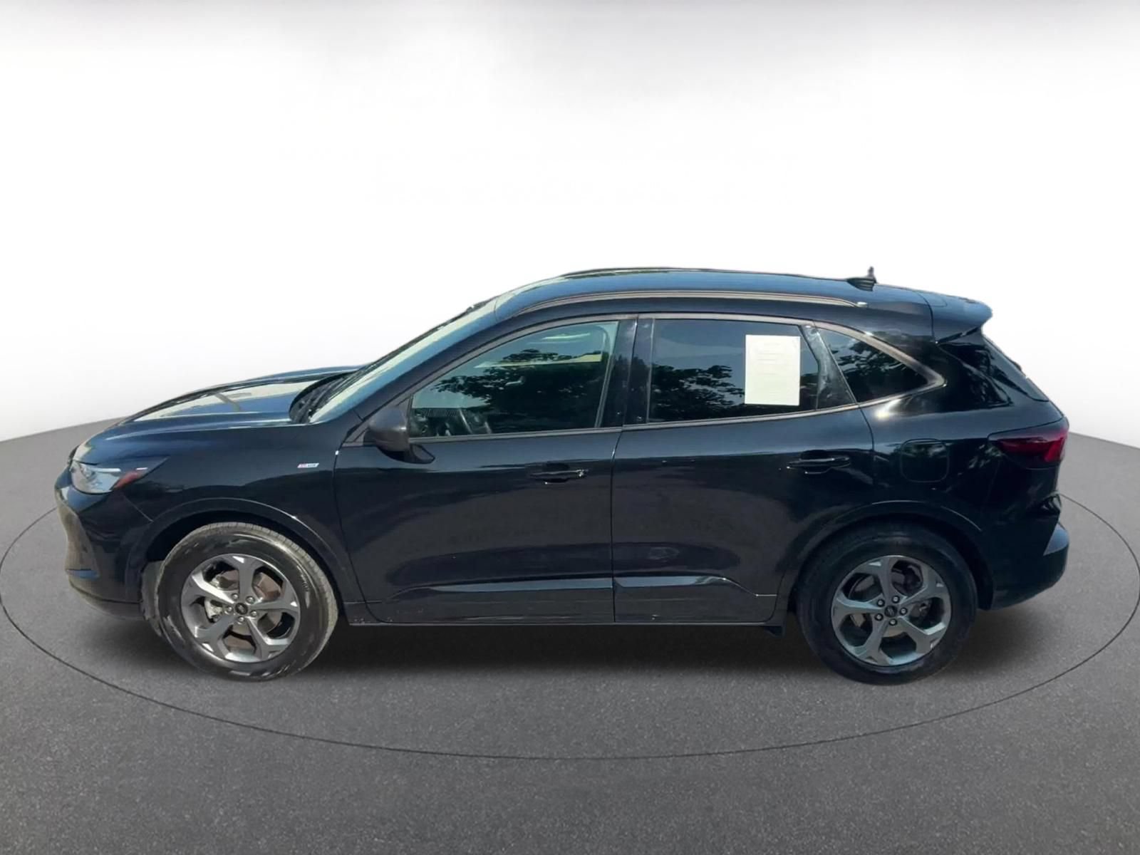 Used 2024 Ford Escape ST-Line AWD/4WD image 8