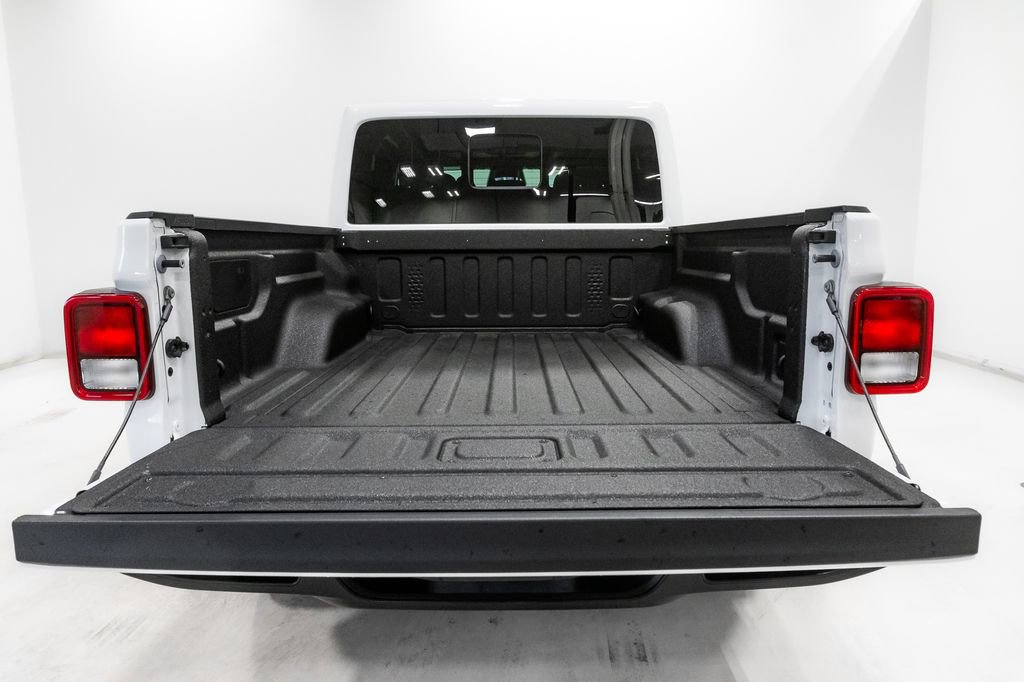 Used 2026 Jeep Gladiator Sport AWD/4WD image 28