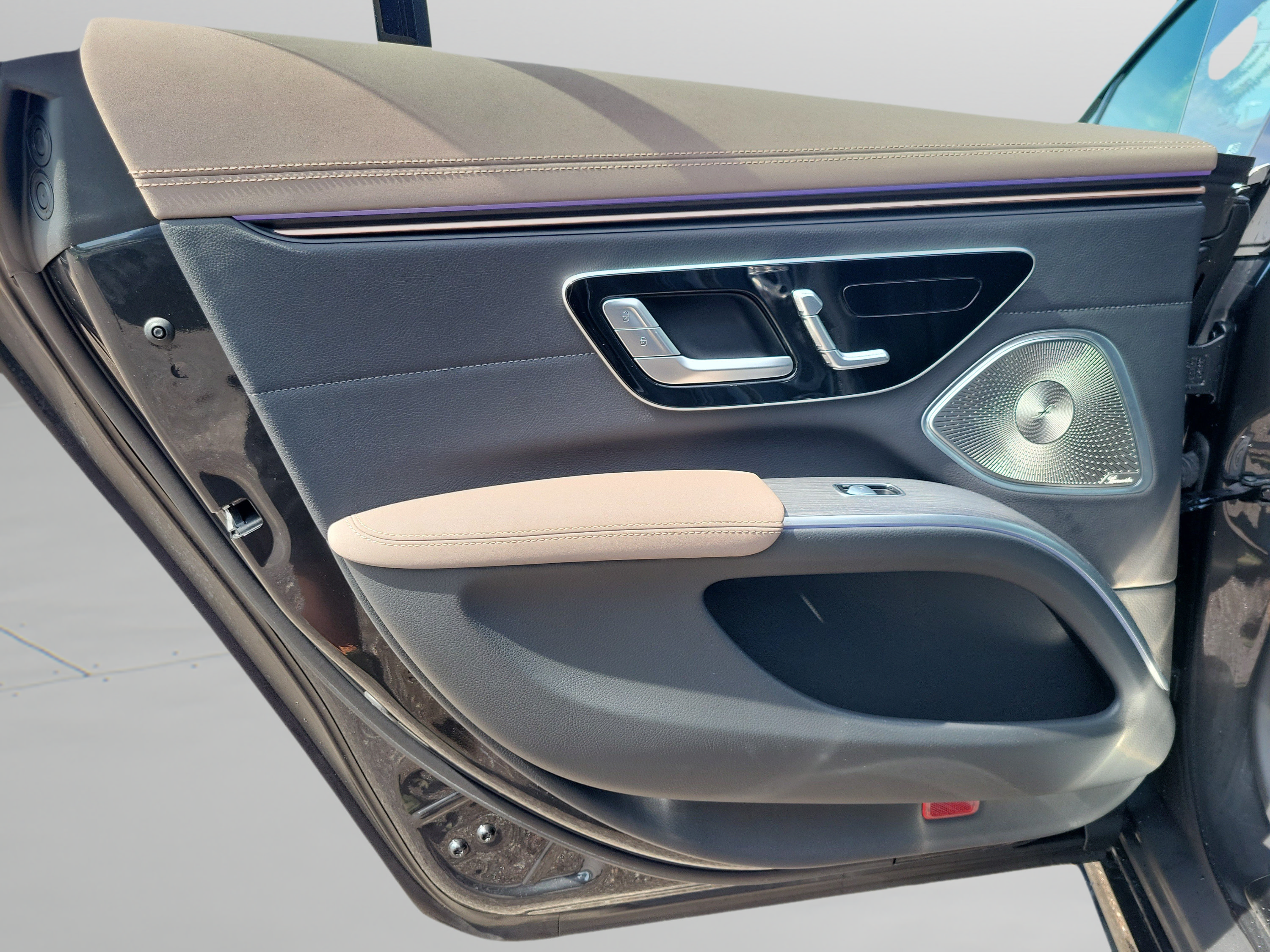Certified 2024 Mercedes-Benz EQS 580 4MATIC Sedan image 7