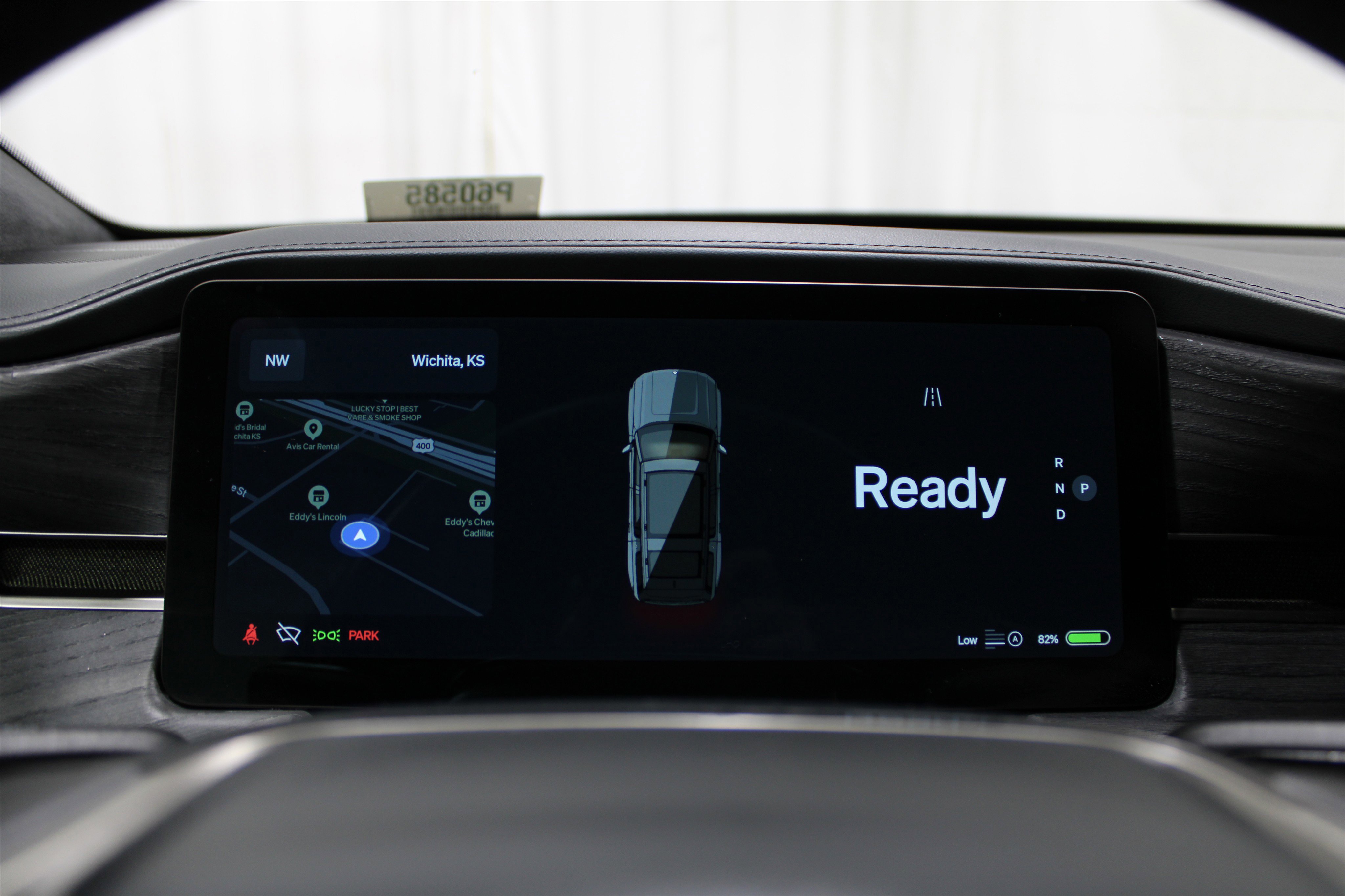 Used 2024 Rivian R1S Adventure image 13