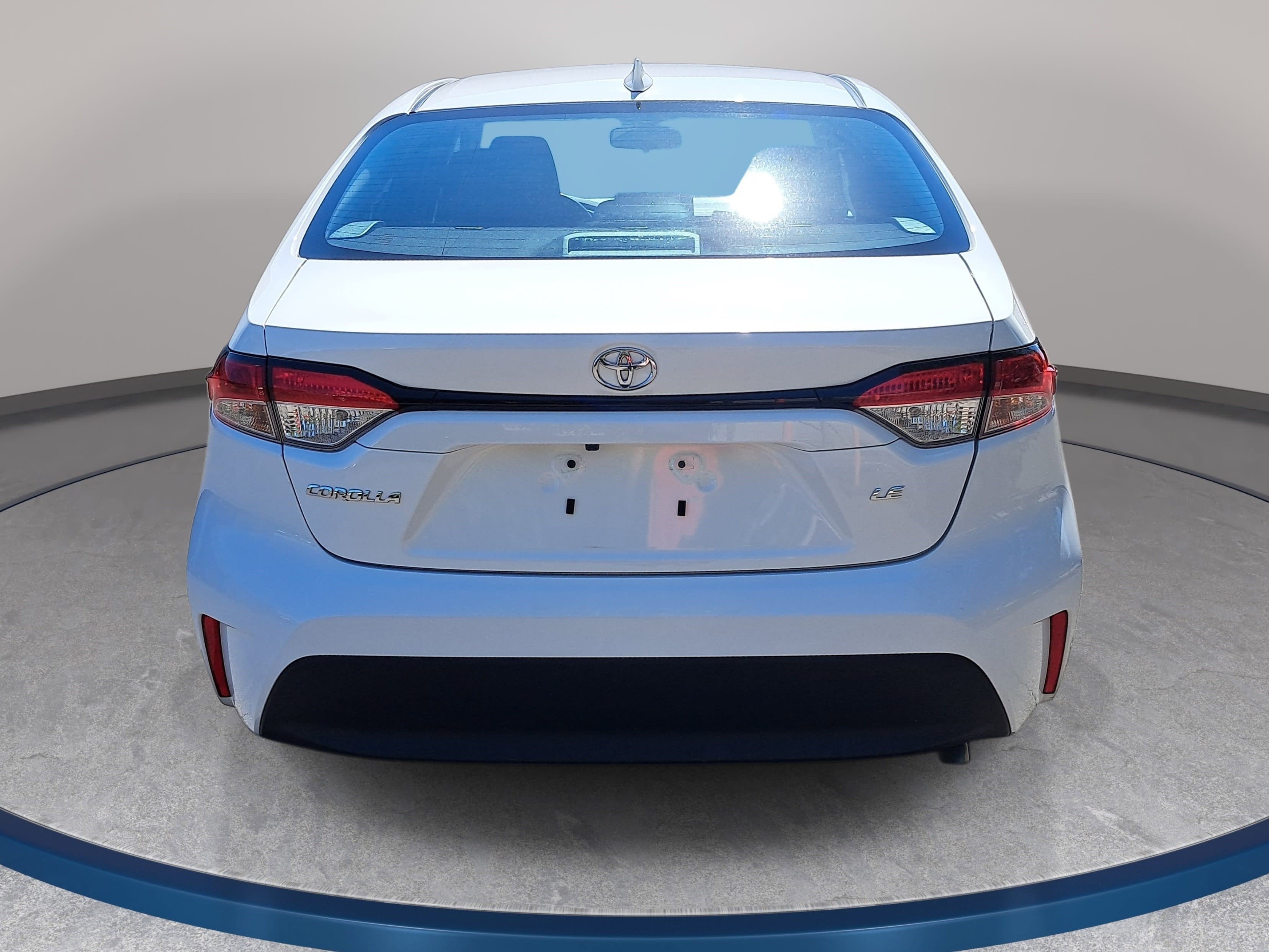Used 2024 Toyota Corolla LE FWD image 6