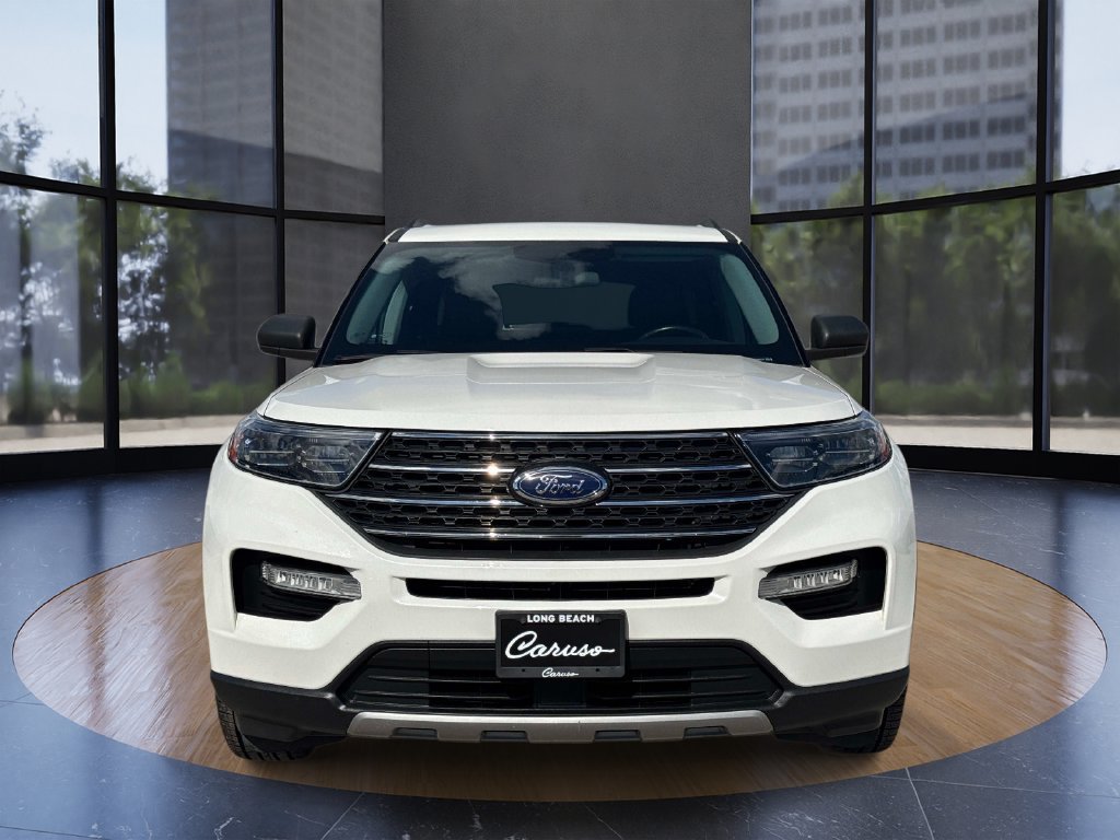 Certified 2022 Ford Explorer XLT w/ Equipment Group 202A RWD image 8