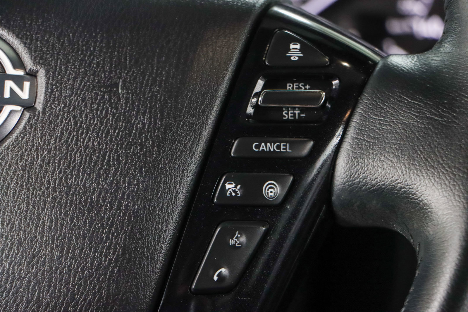 Used 2024 Nissan Armada SL w/ Midnight Edition Package image 15