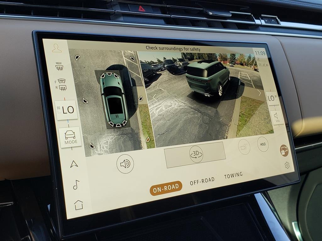 New 2025 Land Rover Range Rover Sport Dynamic SE image 25