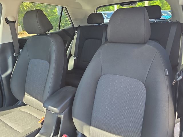 Used 2023 Hyundai Venue SE image 21