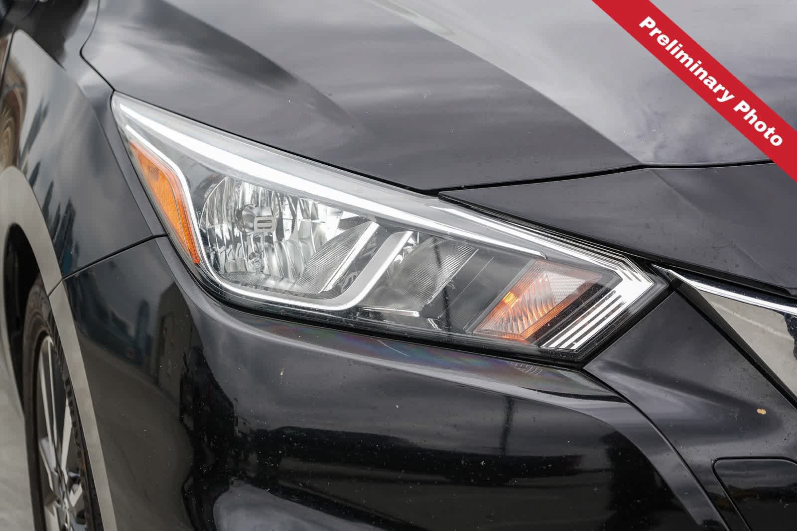 Used 2021 Nissan Versa SV FWD image 4