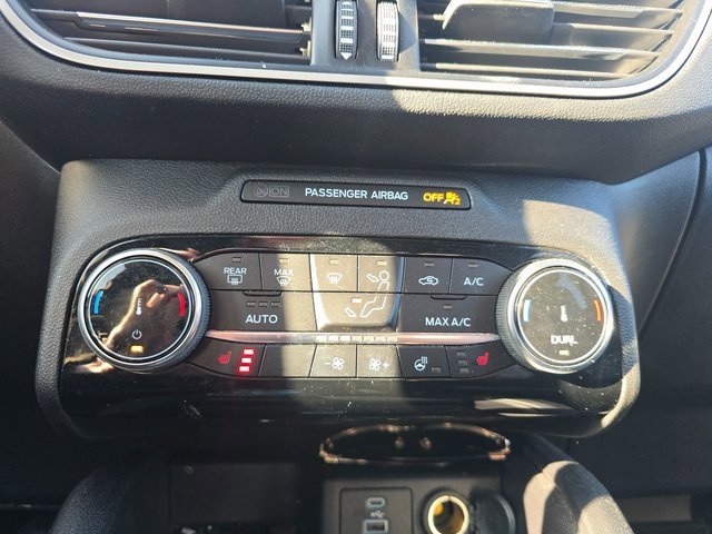 Used 2022 Ford Escape SEL image 18