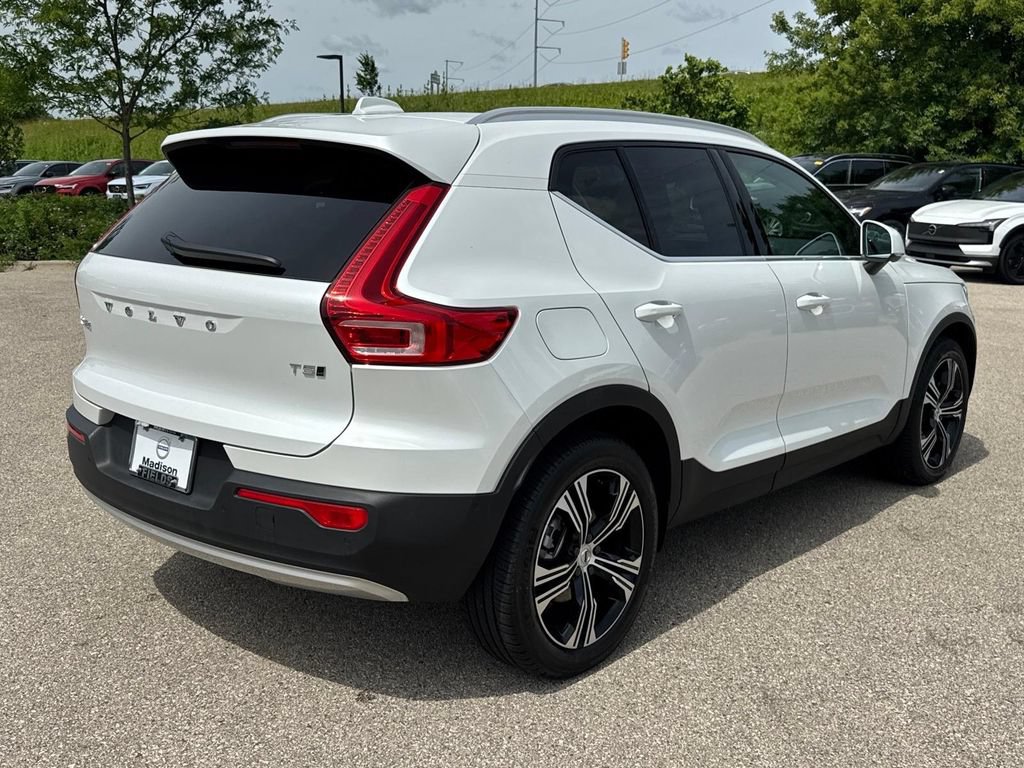 Used 2021 Volvo XC40 T5 Inscription w/ Advanced Package AWD/4WD image 4
