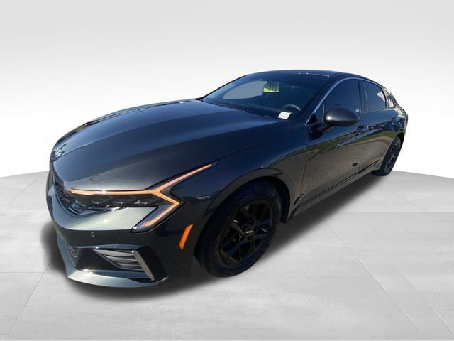 Used 2025 Kia K5 LXS FWD image 2