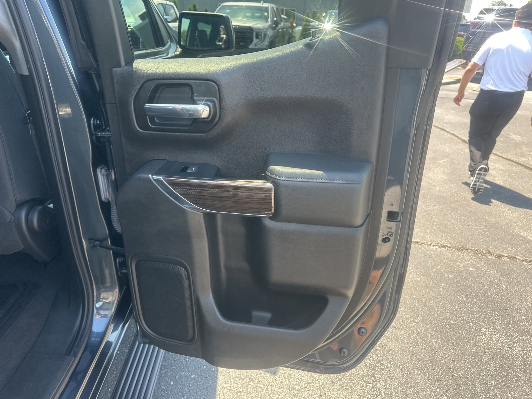Used 2019 Chevrolet Silverado 1500 RST w/ All-Star Edition AWD/4WD image 18