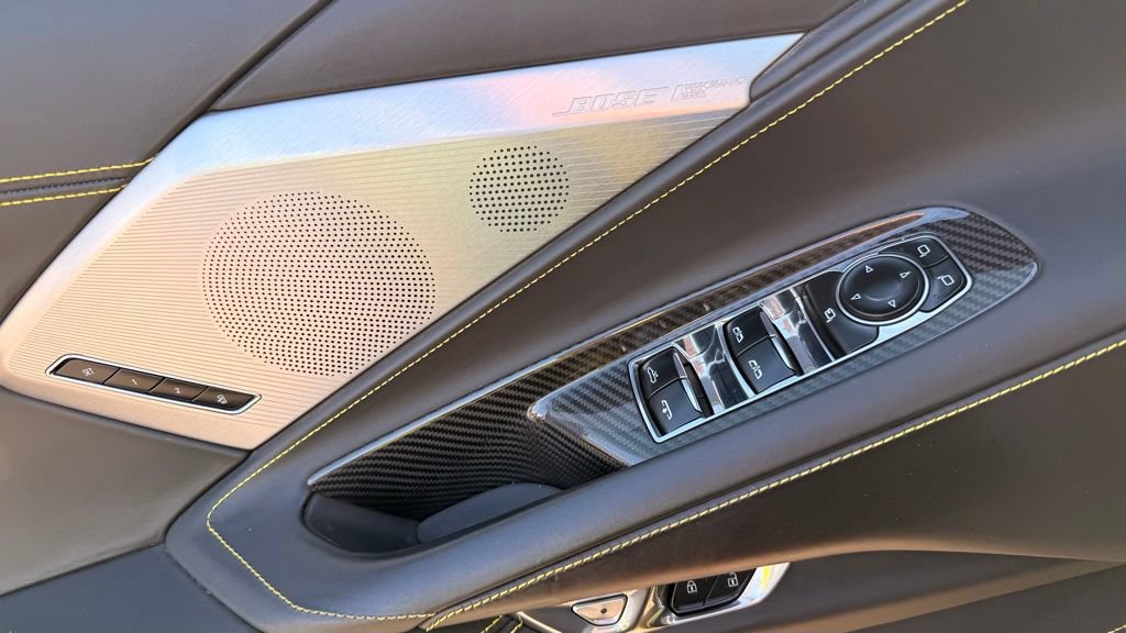 Used 2021 Chevrolet Corvette Stingray Premium Conv w/ Z51 Performance Package RWD image 23