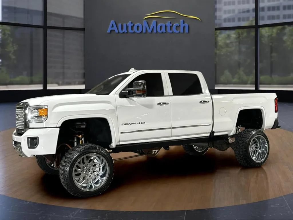 Used 2016 GMC Sierra 2500 Denali w/ Duramax Plus Package AWD/4WD image 5
