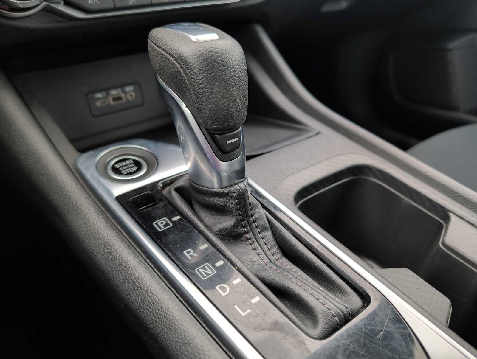 Used 2022 Nissan Sentra SV FWD image 19