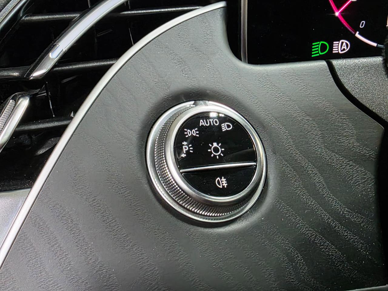 Used 2025 Mercedes-Benz E 350 E 350 RWD Sedan image 44