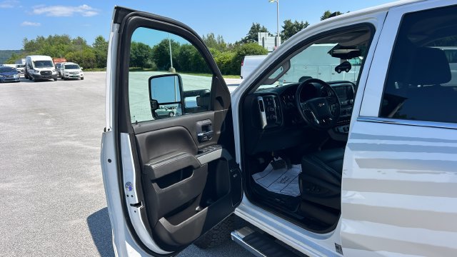 Certified 2019 Chevrolet Silverado 3500 LTZ w/ Duramax Plus Package AWD/4WD image 17