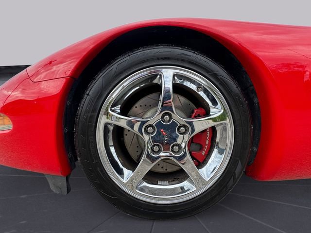 Used 2003 Chevrolet Corvette Coupe RWD image 14