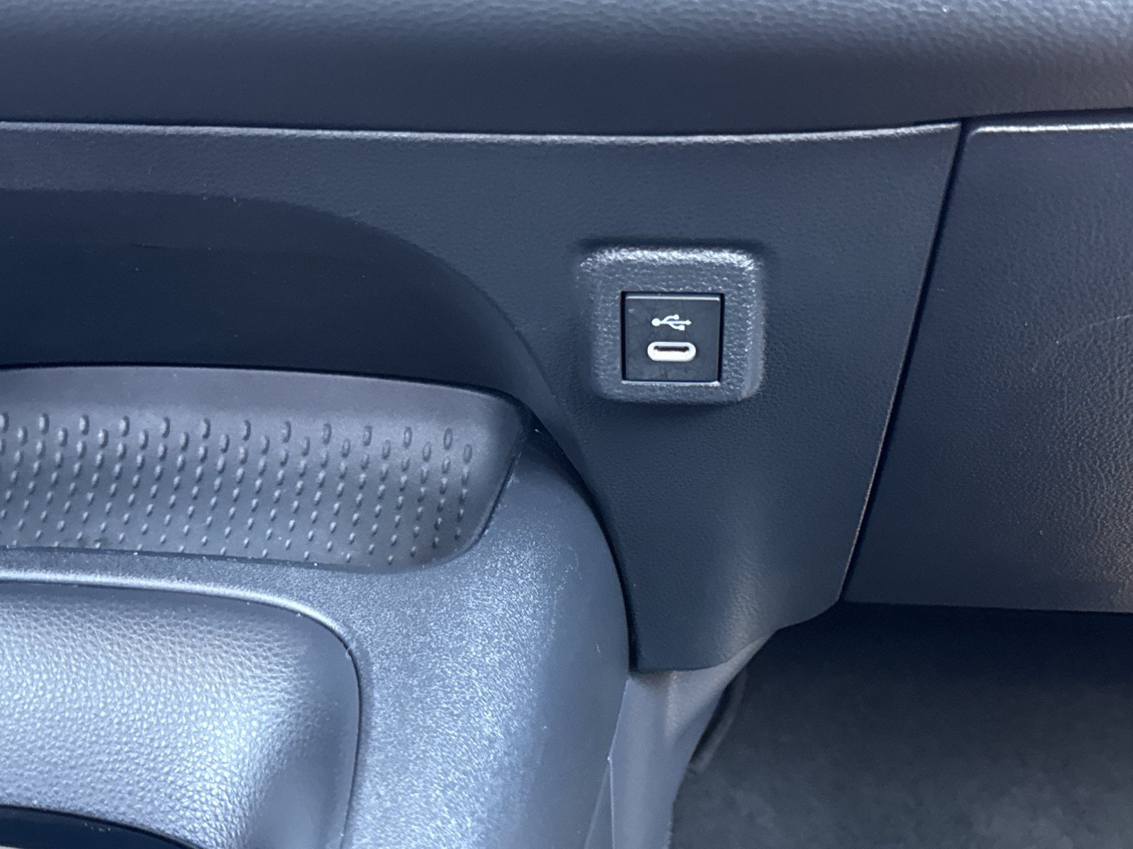 Used 2024 Toyota Corolla LE FWD image 25