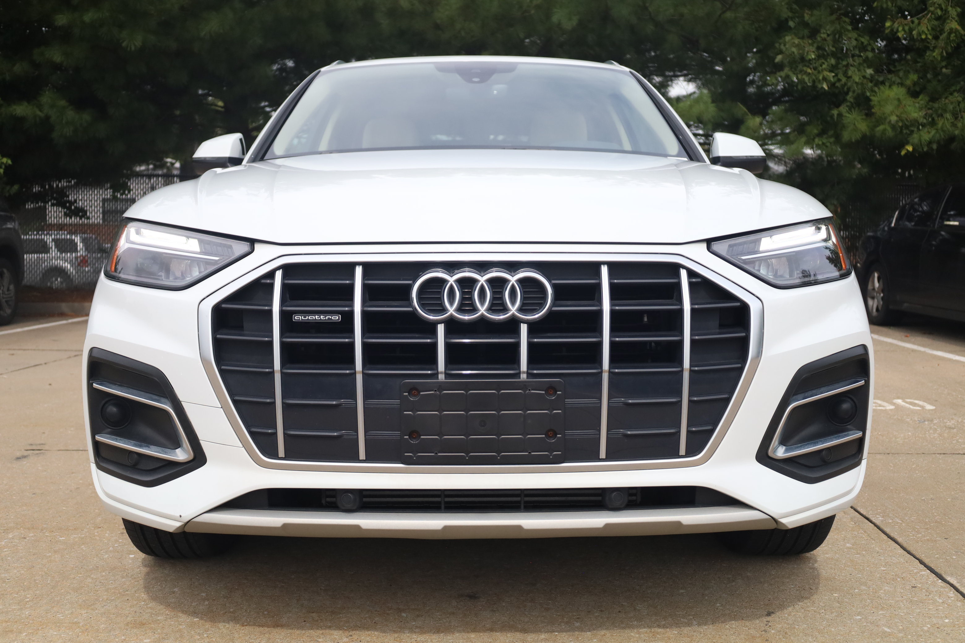 Used 2023 Audi Q5 2.0T Premium w/ Convenience Package AWD/4WD image 4