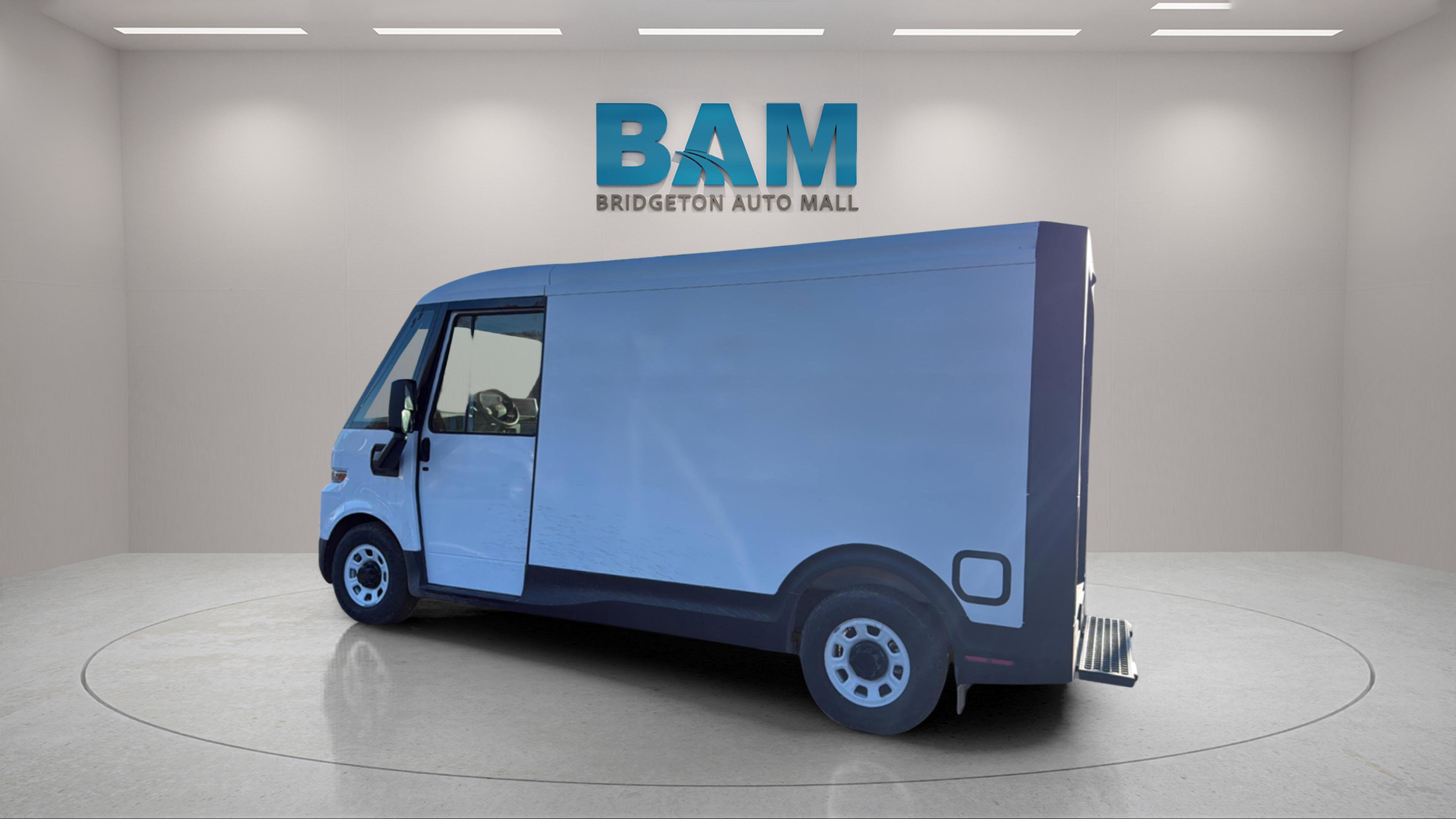 New 2025 Chevrolet Brightdrop 400 w/ Power Door Package image 3