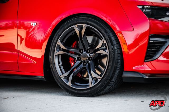 Used 2017 Chevrolet Camaro SS RWD image 62