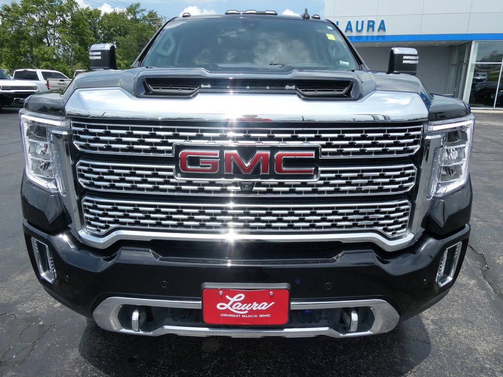 Certified 2022 GMC Sierra 3500 Denali w/ Denali Black Diamond Edition AWD/4WD image 10