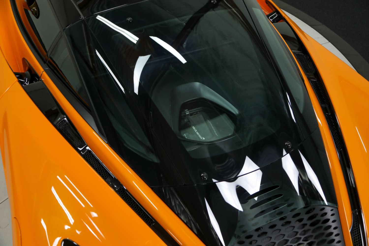 Used 2021 McLaren 765LT RWD image 29