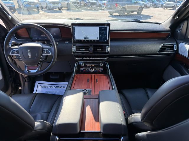 Used 2023 Lincoln Navigator Reserve image 18