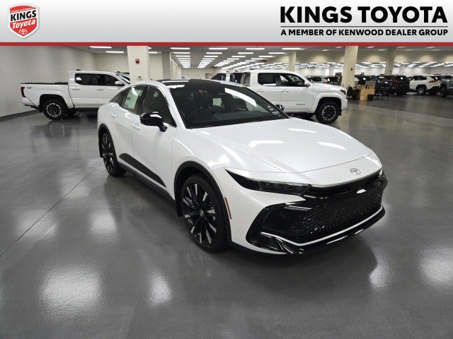 New 2026 Toyota Crown Platinum image 1